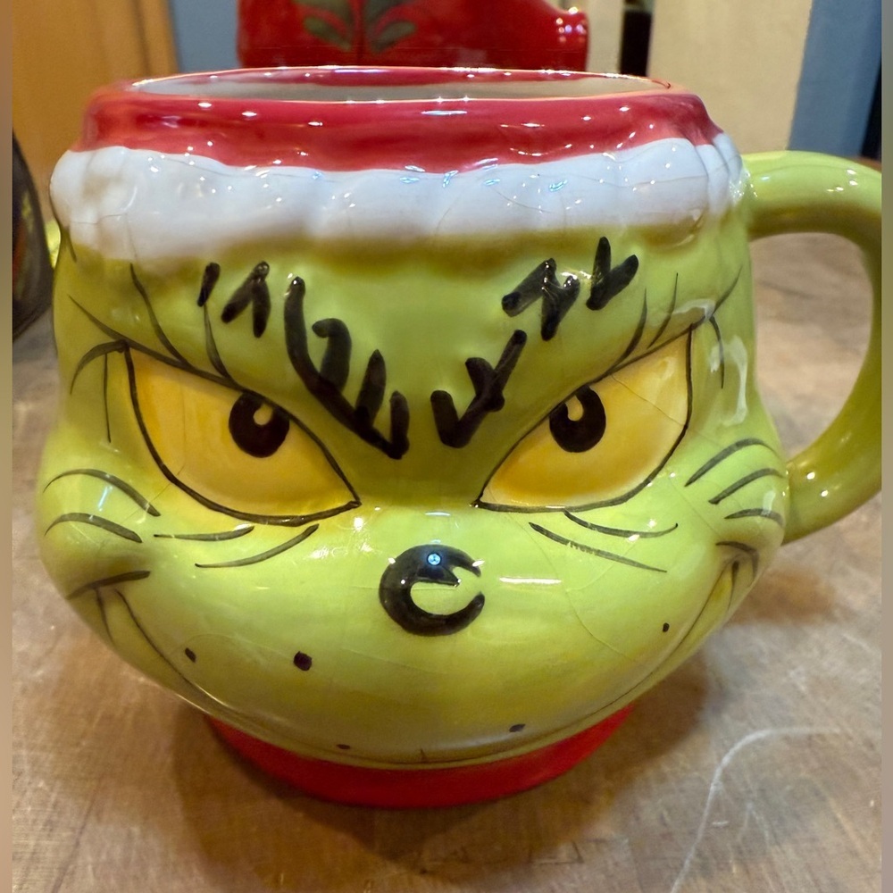 2023 Dr Seuss Grinch Ceramic Mug Green Red Christmas 16oz Coffee Cup Holiday Mug